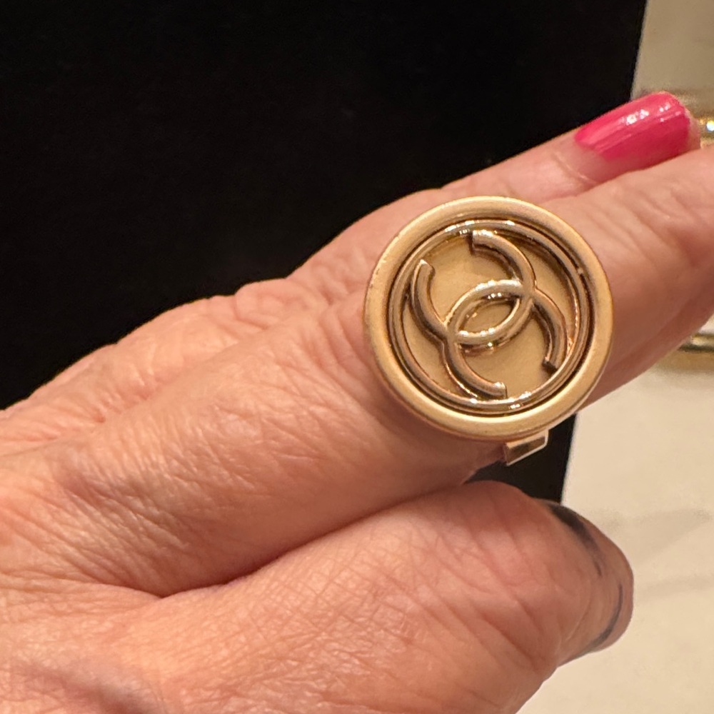 Elegant Gold Designer Emblem Ring